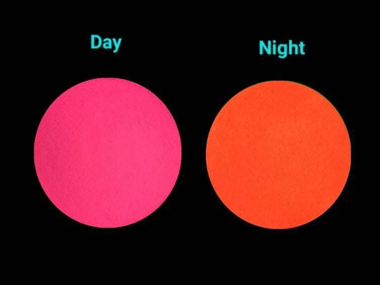 Pigmenty, co ve tmě svítí Pigment svítící ve tmě - neon růžová - 3g
