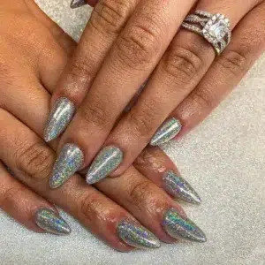 10 Festive Christmas Nail Designs to Get You Into the Holiday Spirit